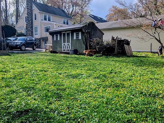 4th image of 307 Valley Rd