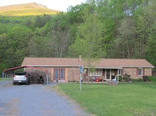 186 Hidden Valley Ln, Maysville, WV 26833