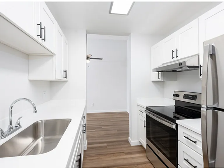 Oak Terrace — Photo 13