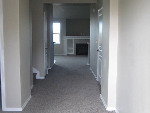 2nd image of 520 NW Aspen Ct