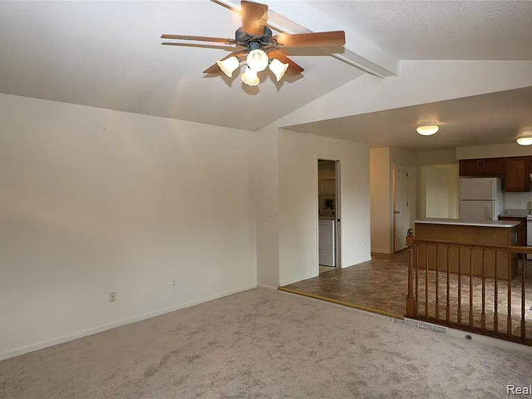3361 Milcroft Ct — Photo 43