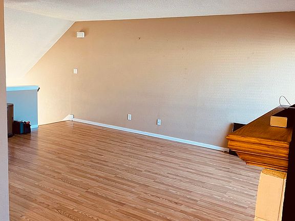 2nd image of 1053 Teton Cir