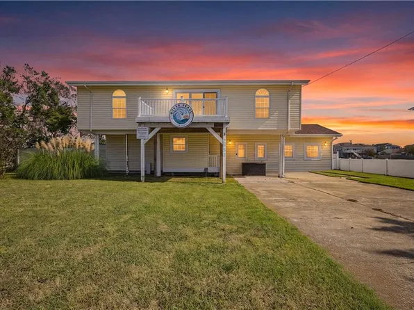 2856 Bluebill Dr, Virginia Beach, VA 23456