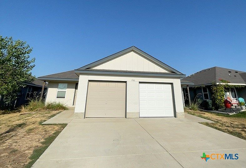 1st image of 1940 Lively Ln