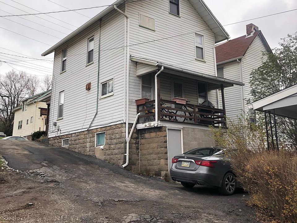 2nd image of 896 W Chestnut St
