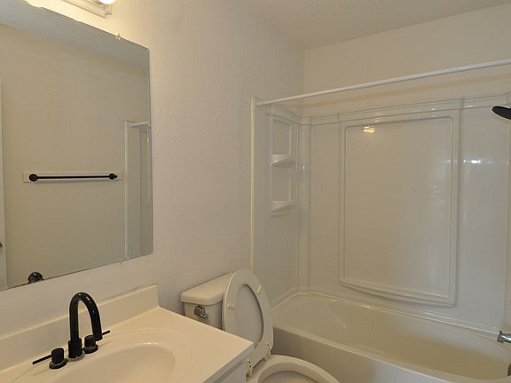 3rd image of 10612 Topperwein Dr #B