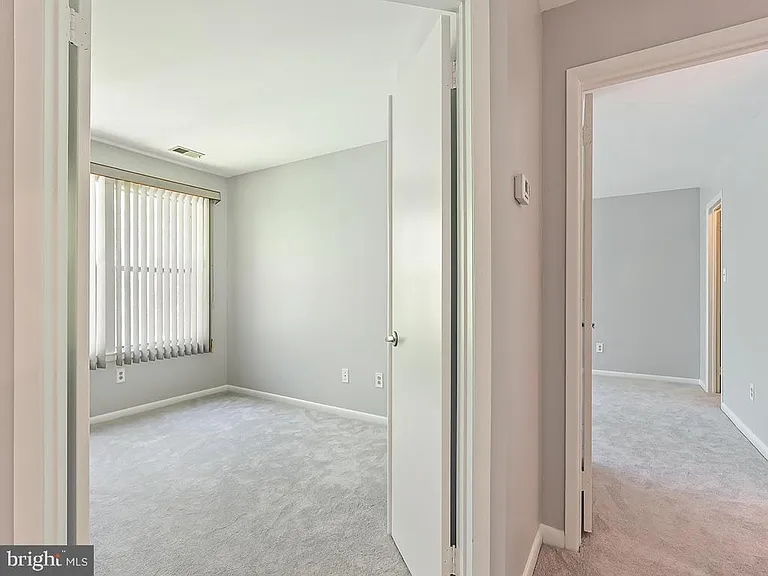 303 Trinity Ct #11 — Photo 16