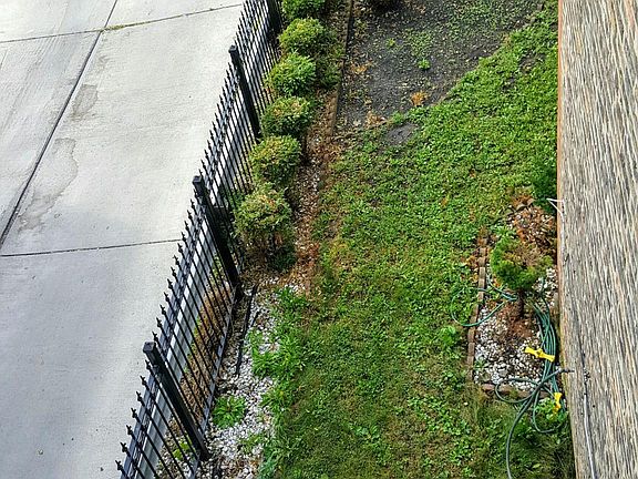 4th image of 2814 W Barry Ave #2