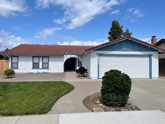 2nd image of 1449 Greenwich Dr