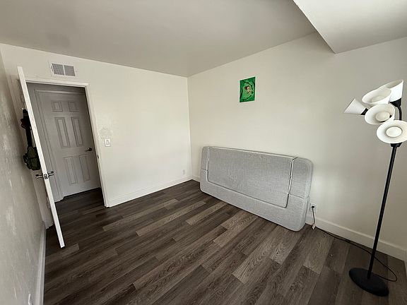 3rd image of 4158 Aquarius Cir