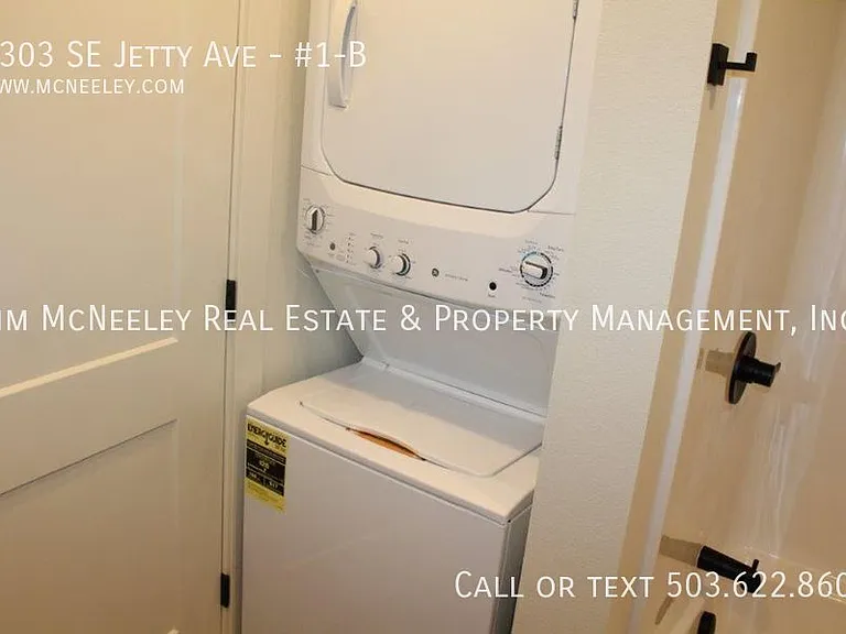 1303 SE Jetty Ave #1-B — Photo 10
