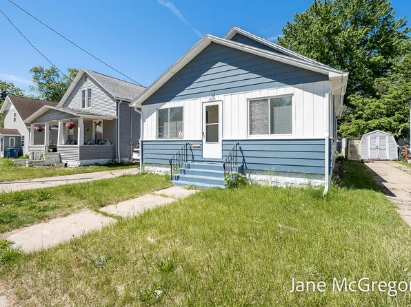 2023 Henry St, Muskegon, MI 49441
