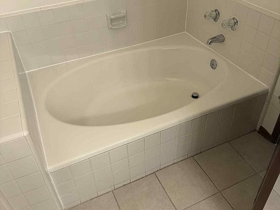 5th image of 14812 Dickens St #4a70d24fb