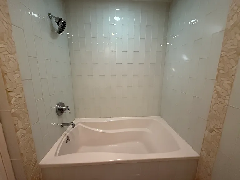 726-28 Market St #206 — Photo 9