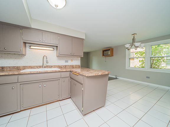 4th image of 5737 S Kenton Ave APT 1N