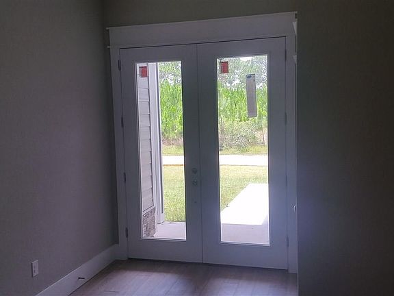 3rd image of 4365 Chippewa Ln
