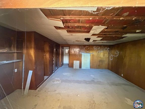 5th image of 170 E Bonita St