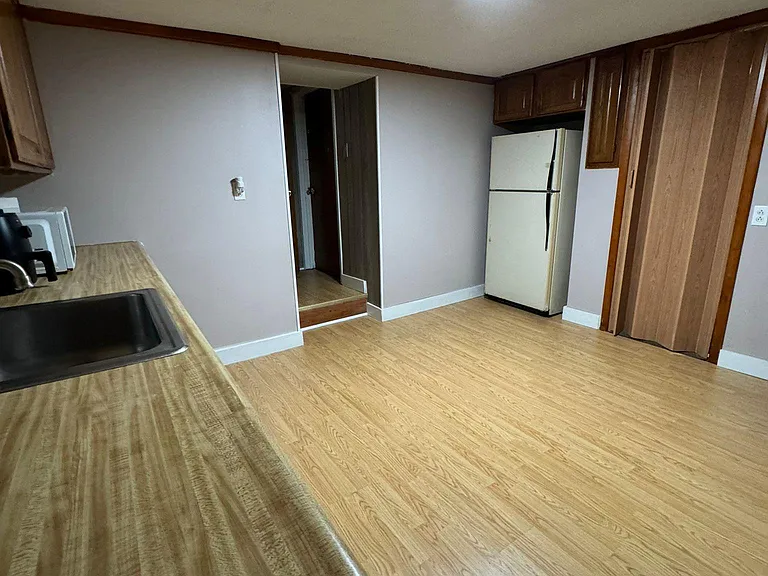 727 N Alvord St #BASEMENT — Photo 5