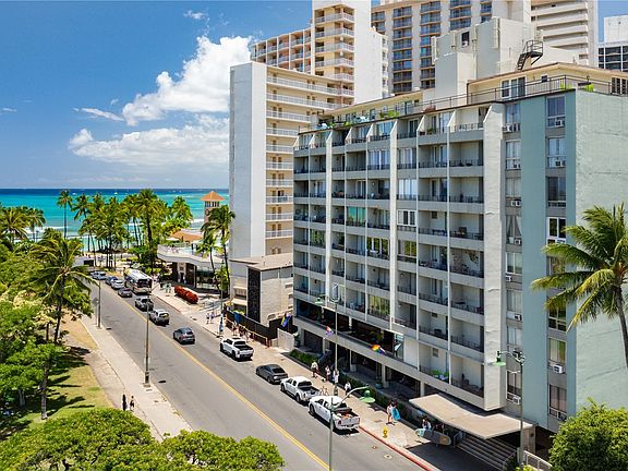 4th image of 134 Kapahulu Ave #716