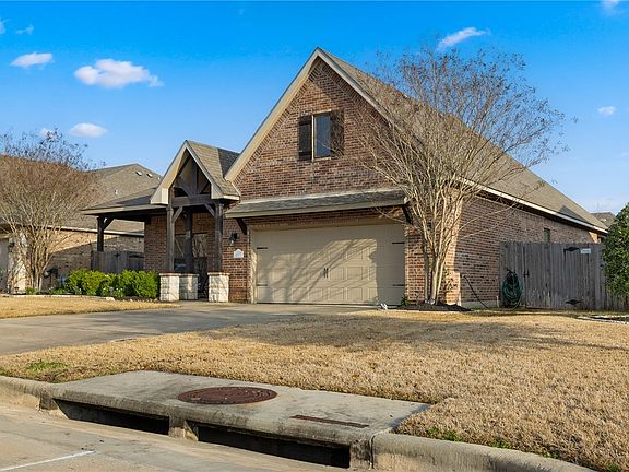 2nd image of 2511 Kinnersley Ln