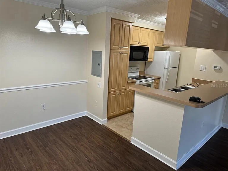 5304 W Kennedy Blvd #205 — Photo 5