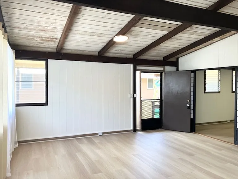 5158 Kilauea Ave — Photo 2