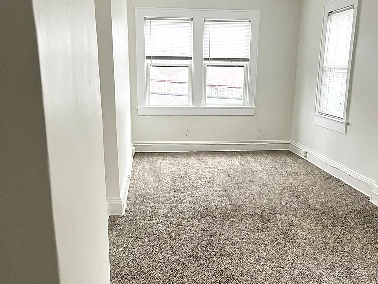 208 Ashford Ave #3 — Photo 3
