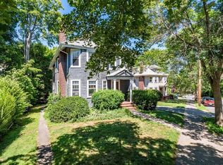 131-133 Mount Vernon St, Newton, MA 02465