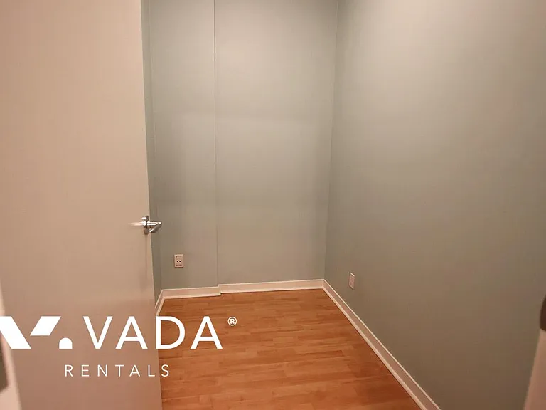 1239 Georgia St W #2103 — Photo 12