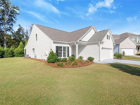 2nd image of 2840 Waverly Walk Point