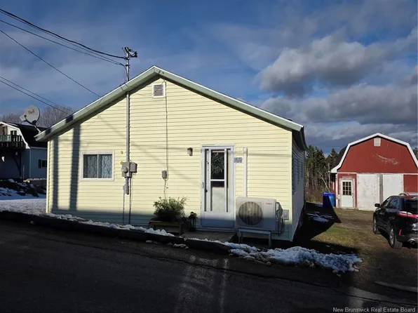 87 French Village Rd, Blacks Harbour, NB E5H 1G1