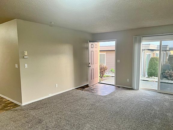 3rd image of 240 E Whidbey Ave #E1