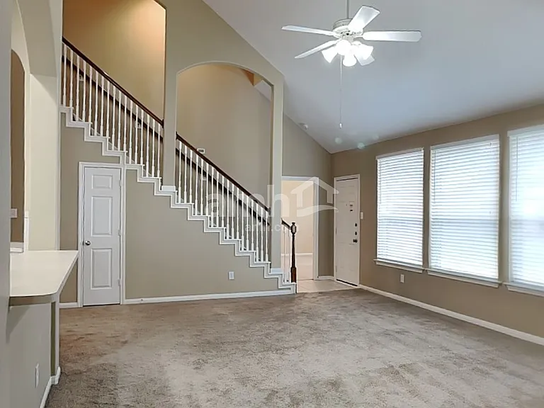 12102 Oxford Trails Dr — Photo 6
