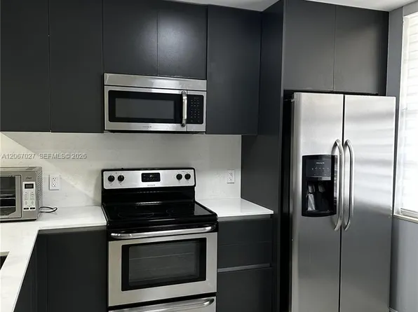 1719 Whitehall Dr APT 105, Fort Lauderdale, FL 33324
