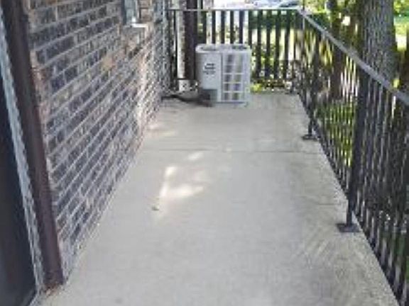 4th image of 13535 Le Claire Ave APT 89