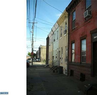4th image of 2060 E Somerset St