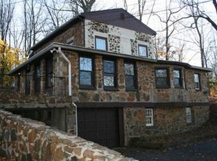 197 Longview Ter, Gillette, NJ 07933