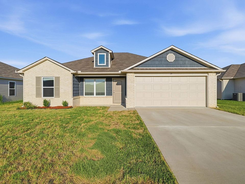 1st image of 19 Farmhouse Cir