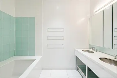 Rented by (Legacy) Elegran