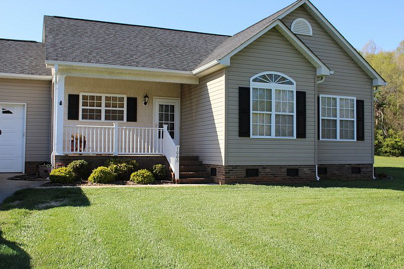 1st image of 1000 Creekside Dr
