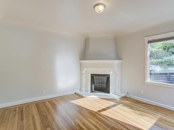 Living Room - Fireplace