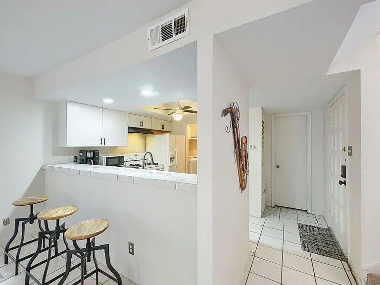 4814 Misty Slope Ln — Photo 4