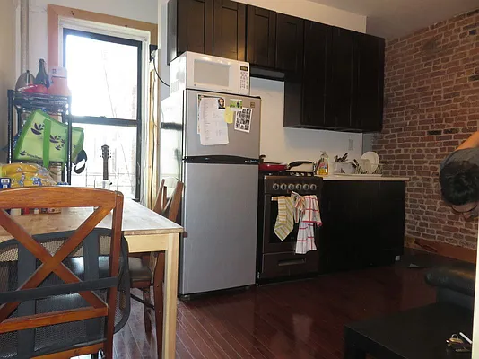 Rented by Rennit Inc. | media 38