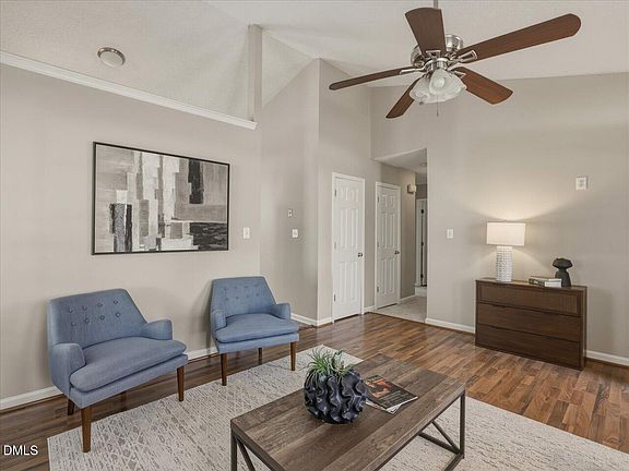 5th image of 325 Wolfbridge Rd