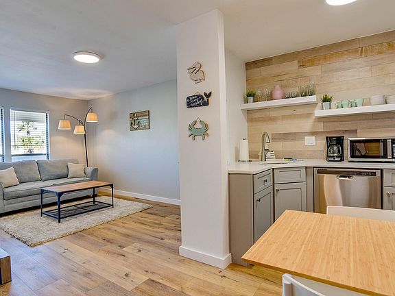 3rd image of 775 Gulf Shore Dr Unit 8254