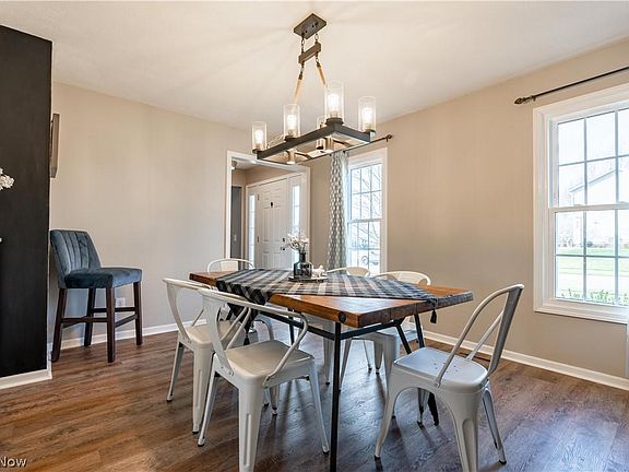 3rd image of 10870 Thoresby Cir NW