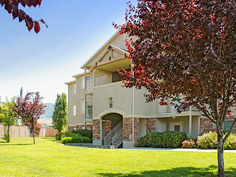Autumn Hills Apartments — Photo 15