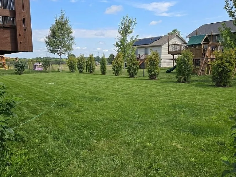1842 Brandt Dr NE — Photo 7