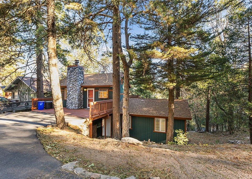1st image of 24962 Knoll Circle Dr
