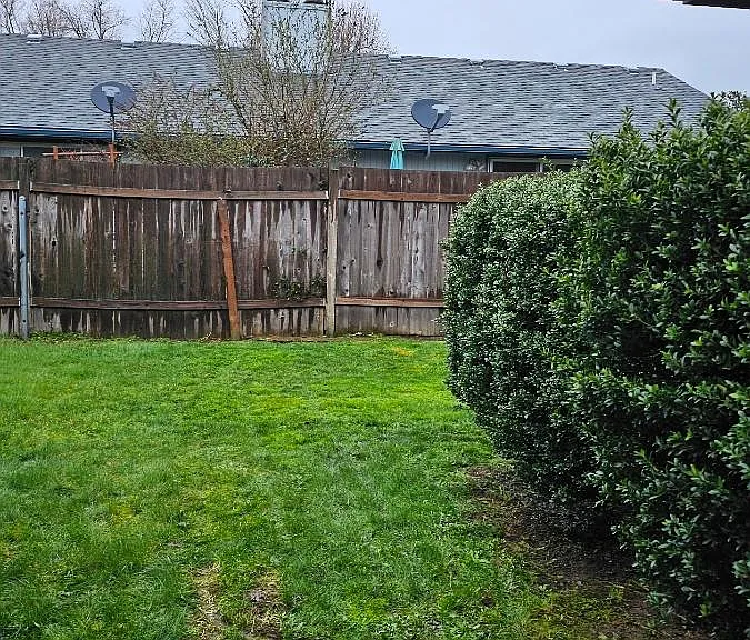 4745 Sorrel Ct SE — Photo 12